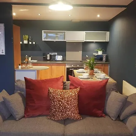 Apartment Centre - Fantastic Location
