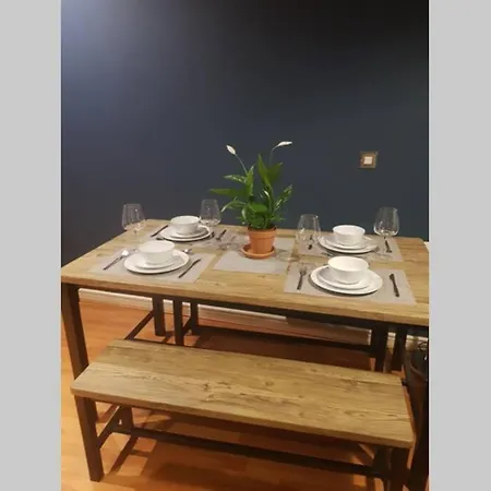 Apartment Centre - Fantastic Location