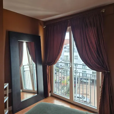 Centre - Fantastic Location Apartment